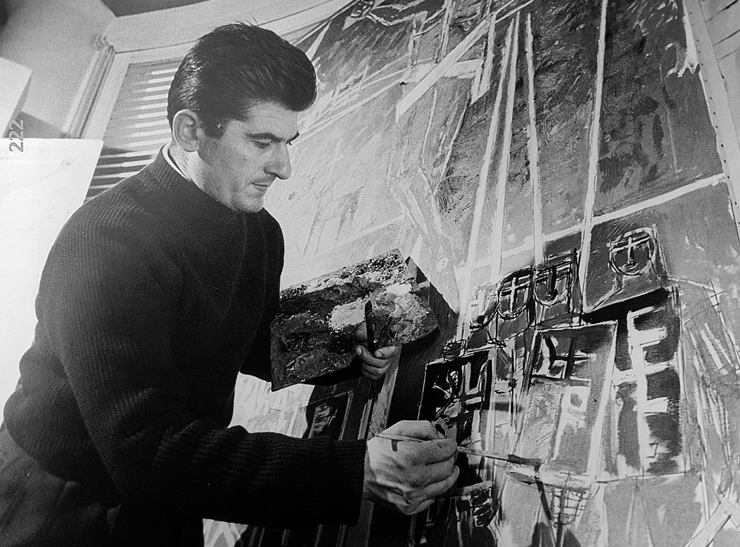 טמיר המנוח בסטודיו שלו, 1959. "תמיד אמר: 'אני רוצה להציג במוזיאון'. כי העבודות שלו ענקיות, לא מתאימות לגלריה. זה לא קרה בחייו"