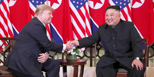 הפסגה בין הנשיא טראמפ נשיא צפון קוריאה קים ג