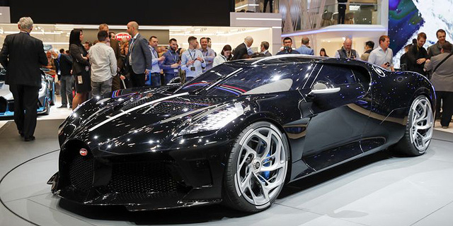 רונאלדו קנה את המכונית היקרה ביותר בעולם - בוגאטי ב-12 מיליון דולר