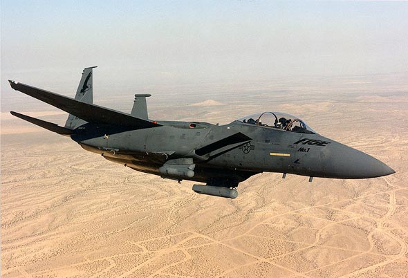 מטוס ה-F15E הראשון שנמסר לחיל האוויר האמריקאי
