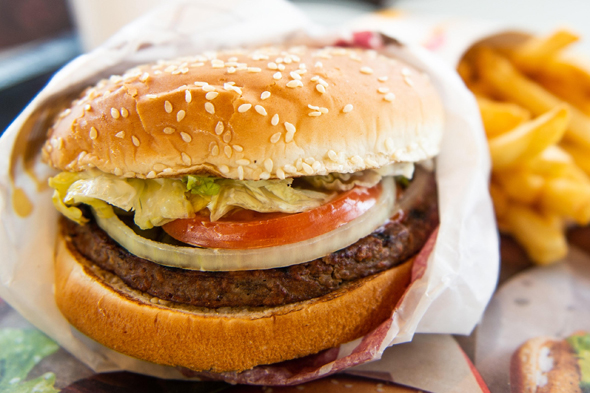המבורגר של ברגר קינג בלי בשר  Impossible Whopper, צילום: איי אף פי