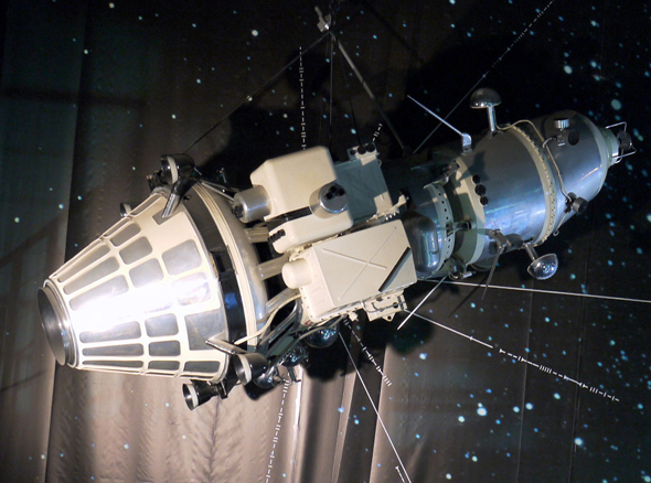 החללית לונה 10, צילום:  (Pline (CC BY-SA 3.0 