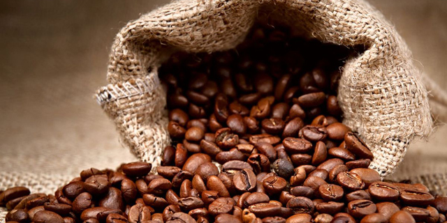 מחיר הקפה עשוי לזנק ב-40% עקב קרה בברזיל