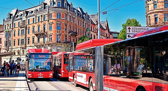 אוטובוס תחבורה ציבורית סטוקהולם שוודיה, צילום: שאטרסטוק