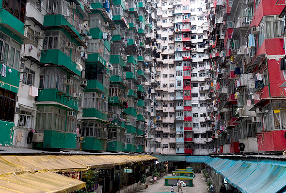 צפיפות הדיור בהונג קונג. המחירים בשמיים, צילום: אי פי איי
