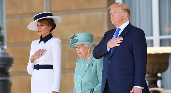 נשיא ארה"ב דונלד טראמפ מלכת אנגליה אליזבת ומלניה טראמפ, צילום: רויטרס