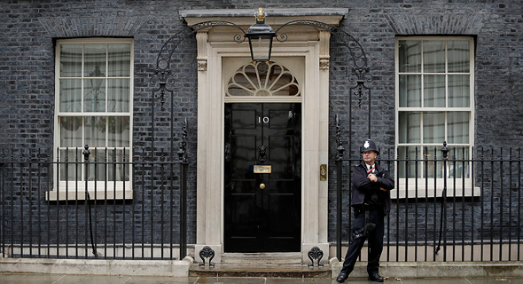 דאונינג 10, מעונו של ראש ממשלת בריטניה, צילום: איי פי