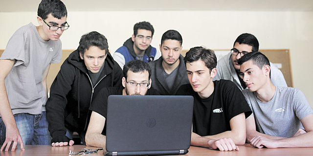 With Tech Talent Too Expensive, Israeli Startups Look to High School