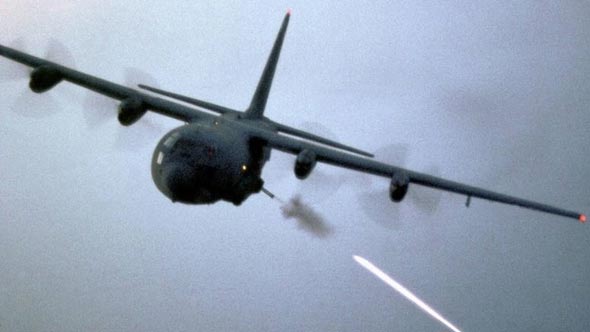 ספקטר יורה מתותח 40 מ"מ, צילום: USAF
