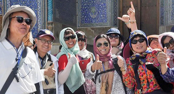 רק 52 אלף תיירים סינים הגיעו לאיראן בשנה הפרסית שהסתיימה במרץ האחרון