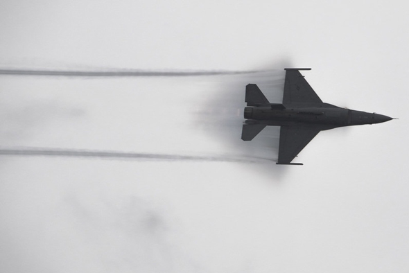 F16 במפגן טיסה, צילום: USAF