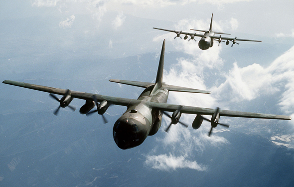 מטוסי הרקולס באוויר, צילום: גטי אימג