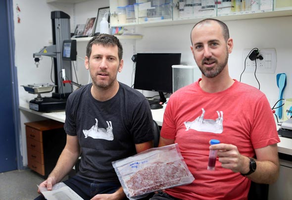 Redefine Meat co-founders Eshchar Ben-Shitrit (right (right) and Adam Lahav. Photo: Avi Mualem