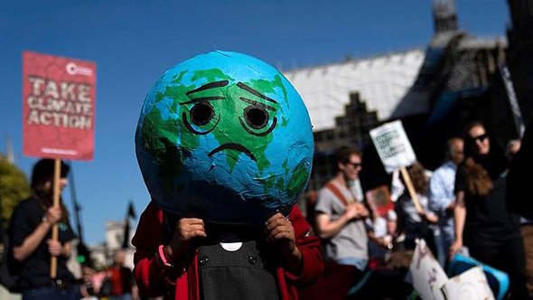מחאה בלונדון בשל משבר האקלים (ארכיון)