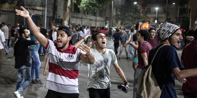 ההפגנות במצרים לא מסכנות את א-סיסי. בינתיים