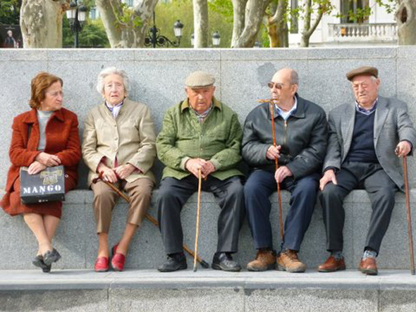 פנסיה זקנים זיקנה מדריד ספרד, צילום: דוד הכהן 