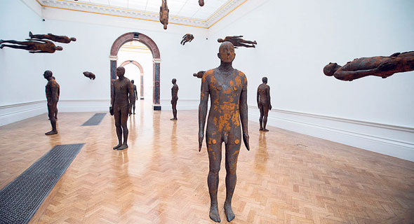 פסלים של אנתוני גורמלי. עוסק בגוף, צילום: Royal Academy of Arts