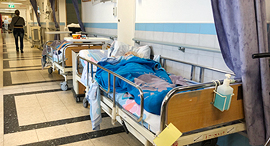 Overcrowded hospitals, Israel. Photo: Hadar Gil Ad