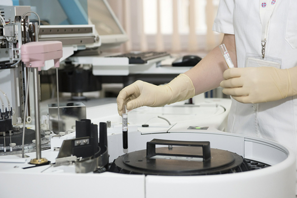Laboratory trials. Photo: Pixabay