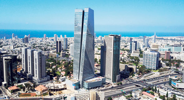 Azrieli Sarona Tower, Tel Aviv. Photo: Yair Sagi