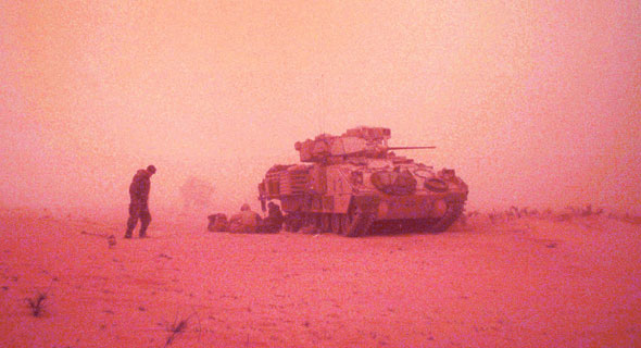 צילום של מור של כוחות אמריקאיים בעיראק, 2003. “אני לא צלם מלחמות", צילום: AP