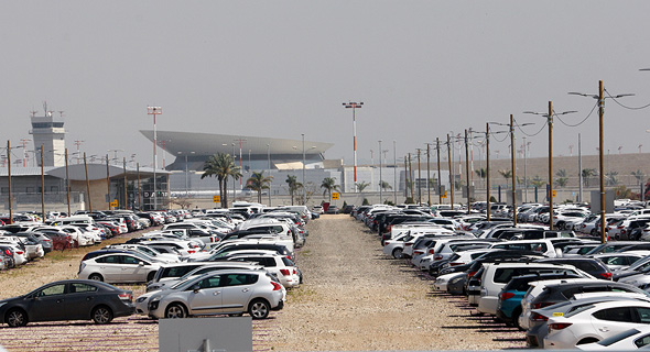 נתבג נמל תעופה בן גוריון רחבת חניה, צילום: ערן גרנות