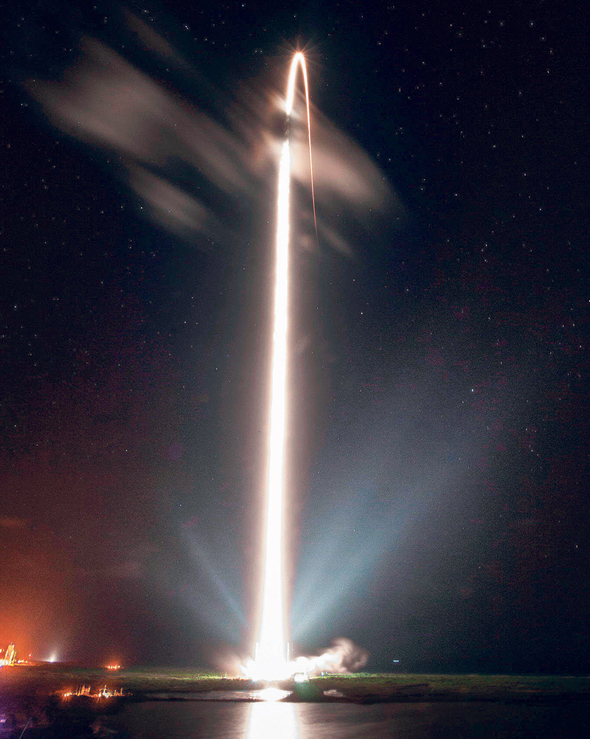 שיגור רקטה מסוג פלקון של חברת SpaceX