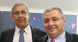 Former Bank Hapoalim CEOs Zion Kenan (left) and Arik Pinto. Photo: Nimrod Glickman