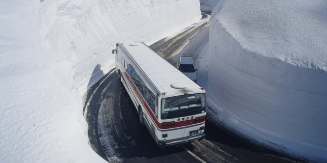 8 מטרים שלג: זו העיר המושלגת ביותר בעולם