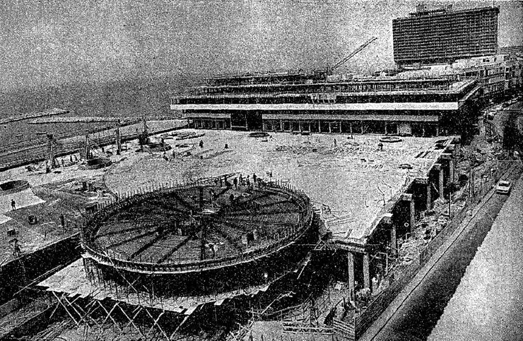 בראשית שנות ה-70 עבודות בניית הכיכר היו בעיצומן, צילום: עיתון דבר