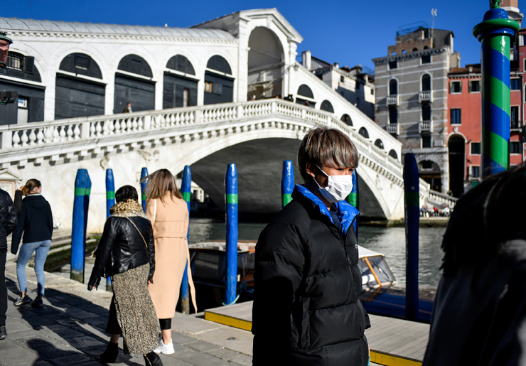 תיירים בודדים בוונציה, צילום: AP