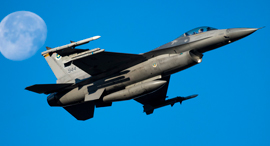 An F-16 aircraft. Photo: Jacob Wongwai