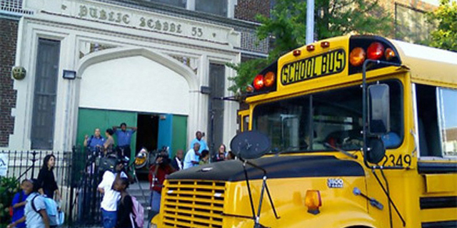 ראש העיר של ניו יורק הודיע: סוגר את בתי הספר הציבוריים בעקבות הזינוק בתחלואה