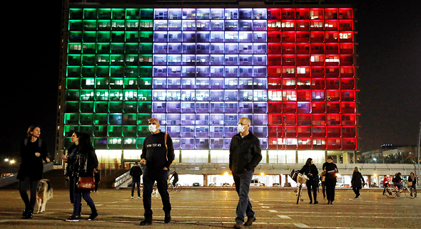 כיכר רבין אמש. הזדהות עם איטליה, צילום: רויטרס