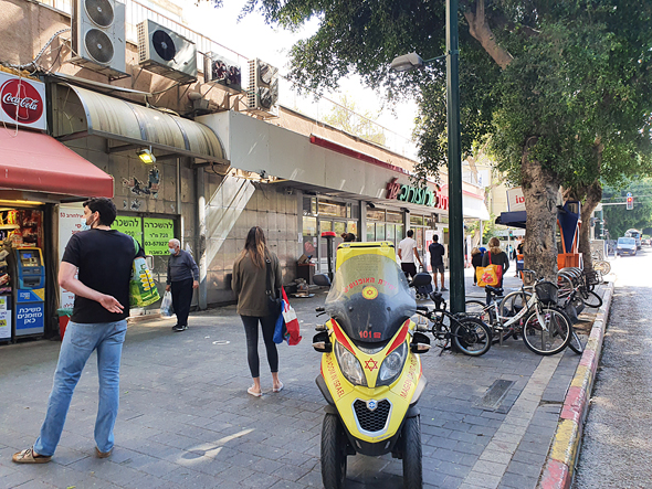 תור לשופרסל ברחוב ארלוזורוב, תל אביב, צילום: דוד הכהן