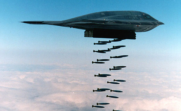 מפציץ B2 בפעולה, צילום: USAF