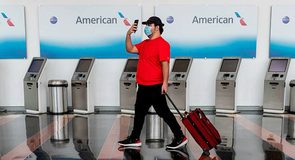 צ'ק אין של אמריקן איירליינס בנמל התעופה בוושינגטון