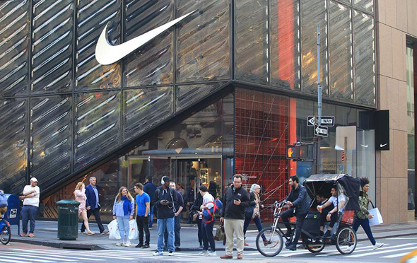 חנות הדגל נייקי Nike השדרה החמישית ניו יורק , צילום: שאטרסטוק