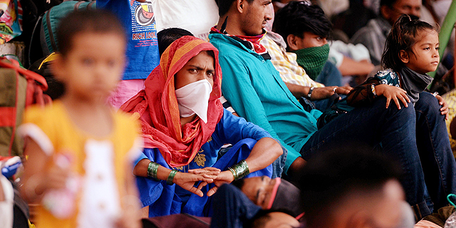 שיא בהודו: יותר מ-77 אלף אובחנו כחולים בקורונה ביממה
