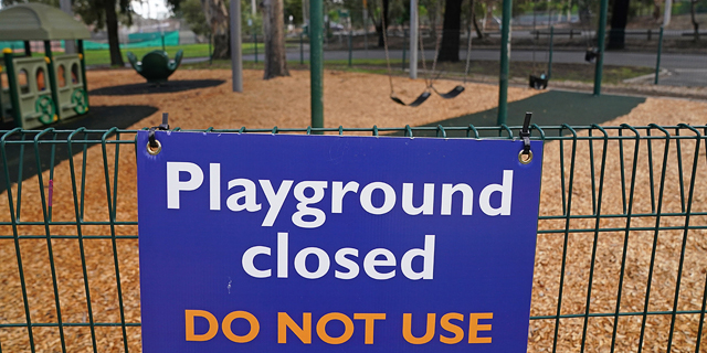 גן משחקים סגור במלבורן, אוסטרליה, צילום: רויטרס