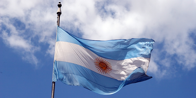 טירוף בארגנטינה: שיעור האינפלציה השנתי צפוי לטפס ל-95%