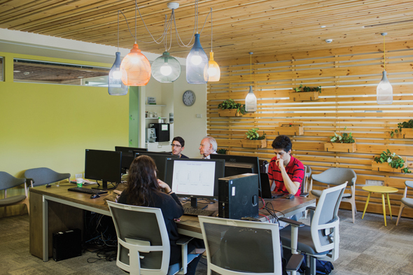 Students at the Tel Aviv Afeka College of Engineering. PR