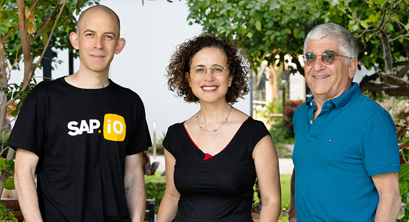 Lior Weizman (SAP), Zivia Baron (IEC), Miki Steiner (E.ON). Photo: Efrat Saar