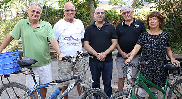 Members of Kibbutz  Yizre&#39;el. Photo: Elad Gershgoren