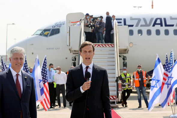 ג'ארד קושנר, יועץ נשיא ארה"ב, לפני המראת טיסת אל על אתמול לאבו דאבי