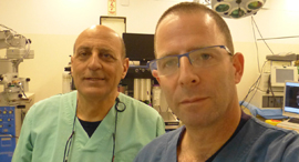  Vessi Medical CEO Eyal Kochavi (right) and cryogenics expert Moti Simchon. Photo: Vessi Medical