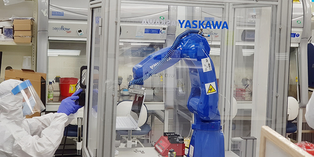 Yaskawa Israel’s Covid-19 testing robot installed in IDF lab
