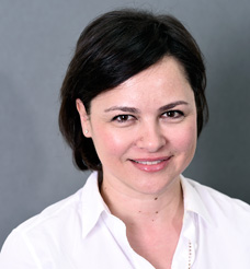 אירנה בן יקר, מנהלת המרכז הישראלי לממשל תאגידי