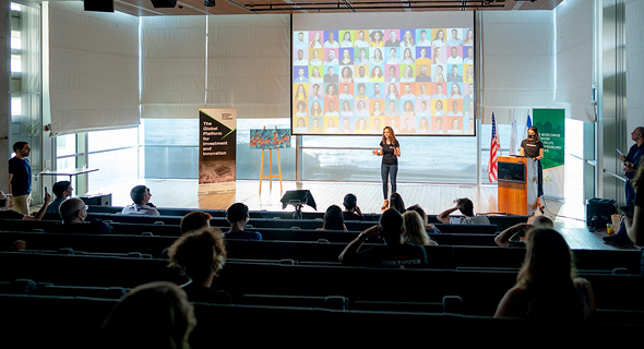 SenseIT speaking at Techstars. Photo: Hanna Taieb
