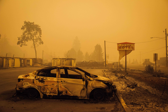 השריפות בארה&quot;ב: חצי מיליון פונו באורגון, שיא בקליפורניה